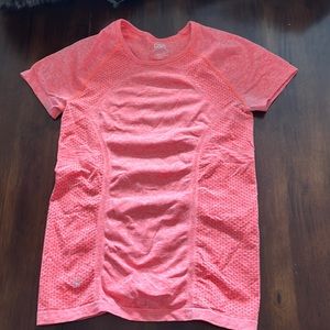 Athleta Girl short sleeve shirt size XL/14.